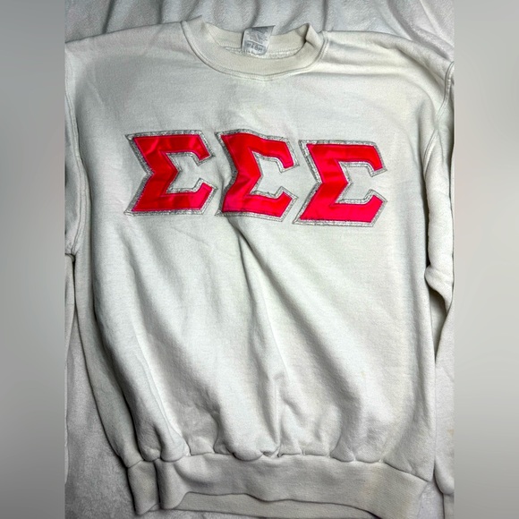 Sigma Sigma Sigma Letter Sweatshirt - Picture 1 of 9